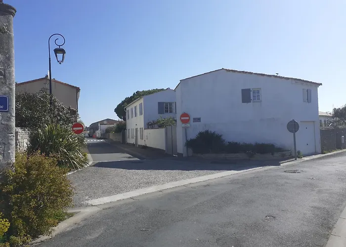 Holiday home Maison De Famille Saint-Clement-des-Baleines